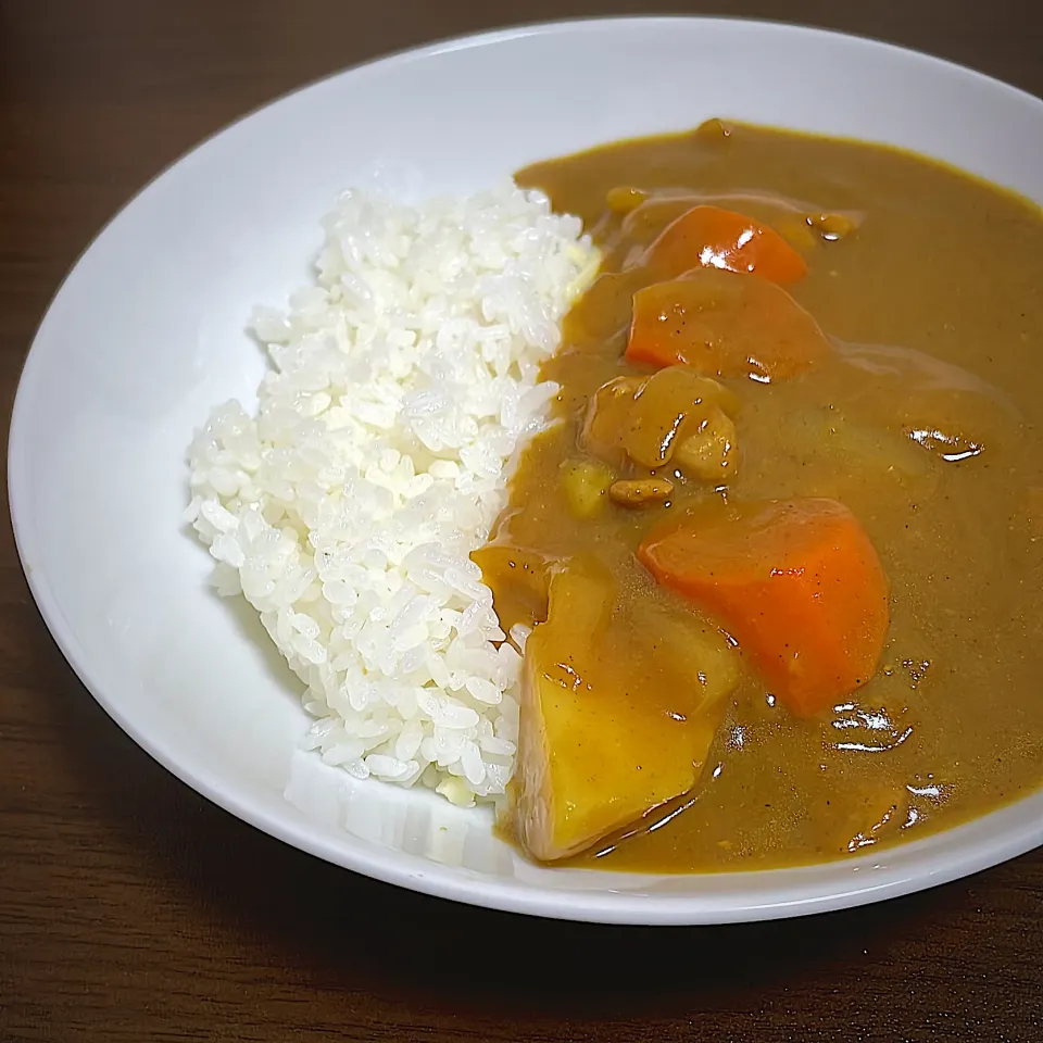 チキンカレーライス🍛|ハルカさん