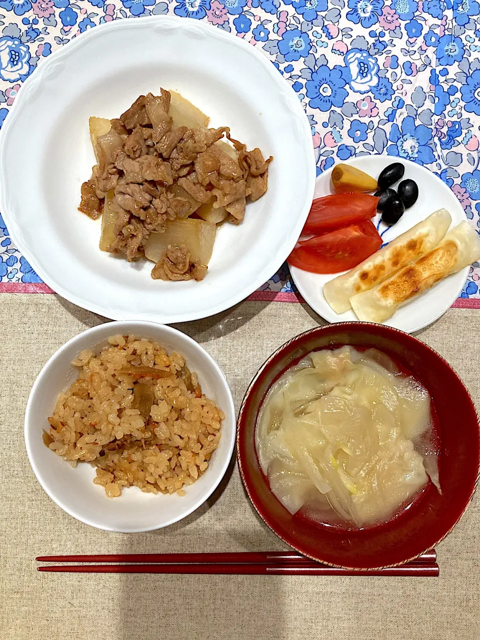 大根ステーキとかしわ飯と海老ワンタンスープ|おしゃべり献立さん