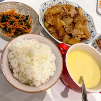 Snapdishの料理写真:豚バラ大根、ほうれん草とにんじんの胡麻和え|rasaさん