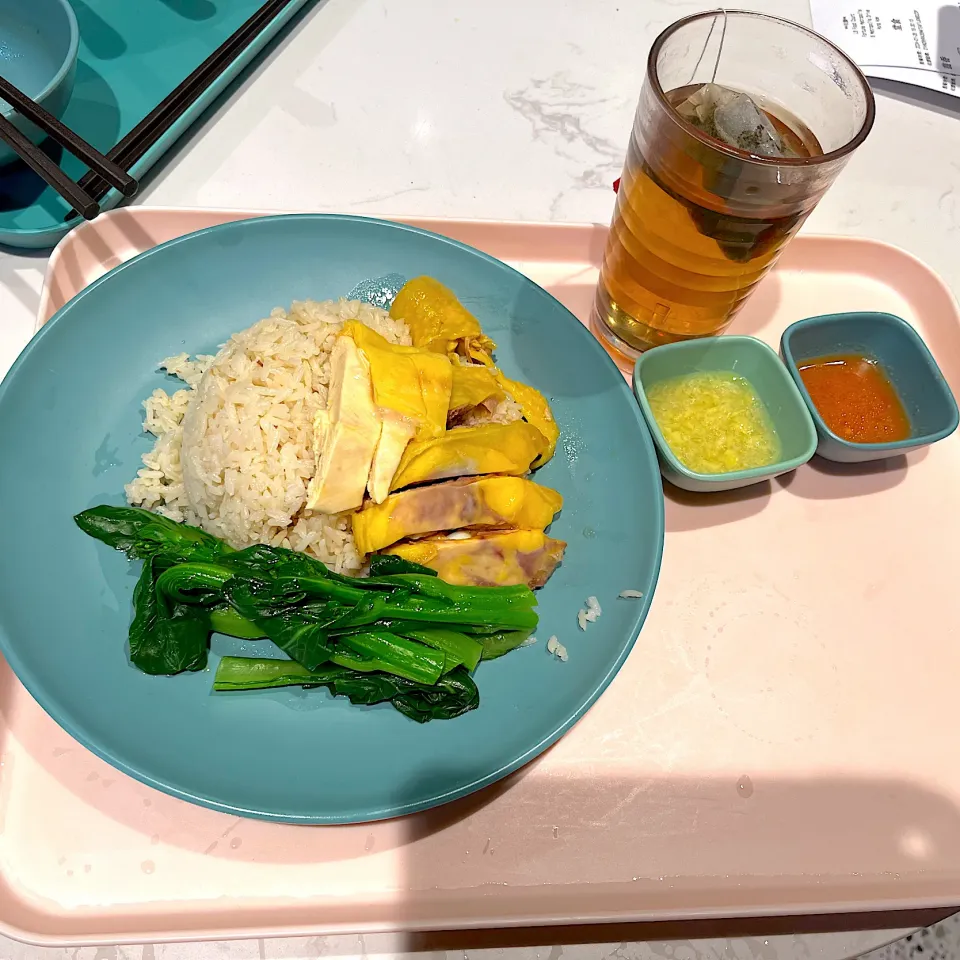 Hainanese chicken rice|skyblueさん