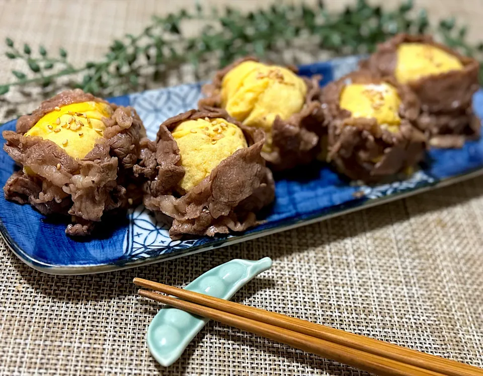 お花のつもり赤牛の肉寿司🐂|noeさん