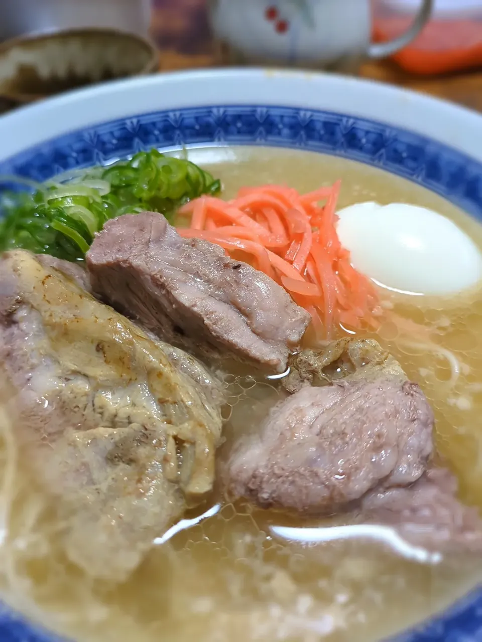 とんこつラーメン|闇夜の狸さん