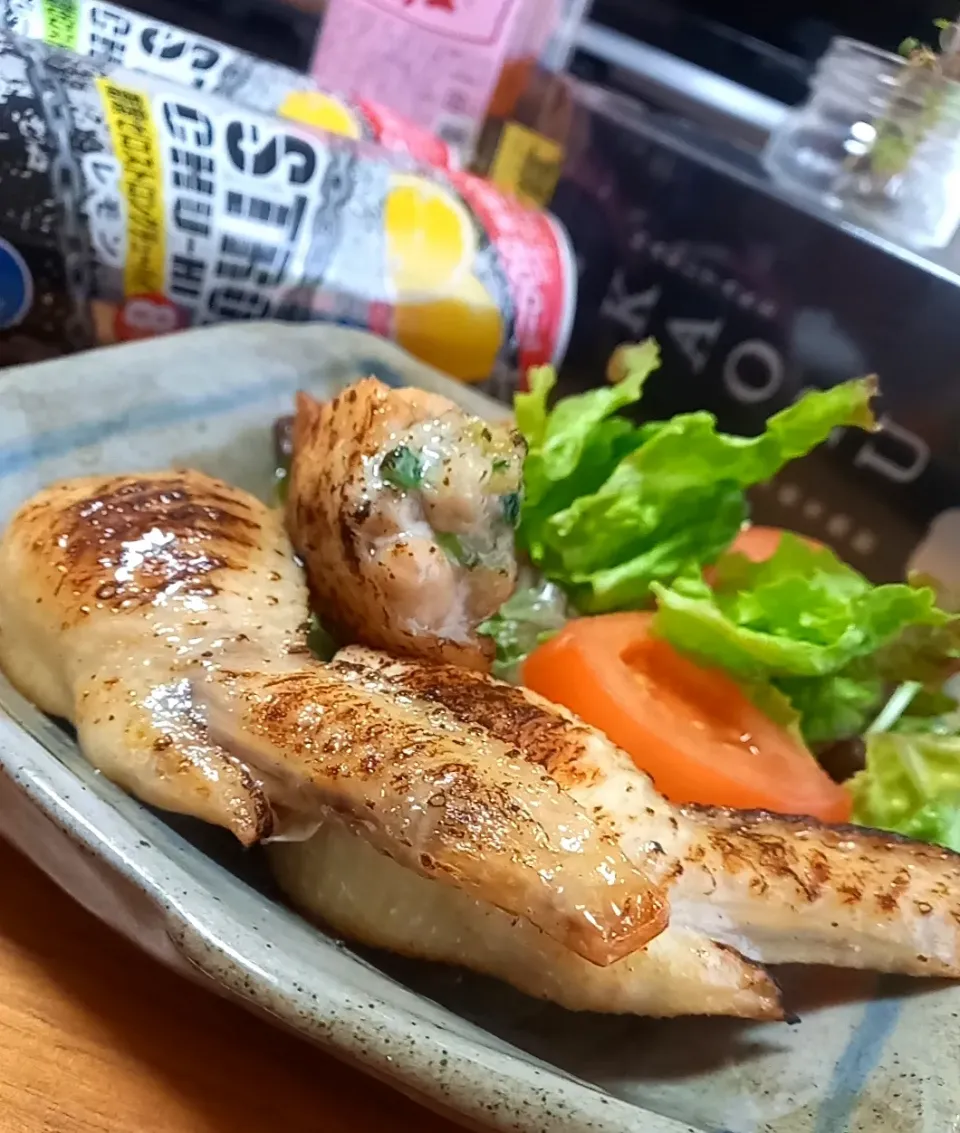 Snapdishの料理写真:手羽餃子|まりおさん