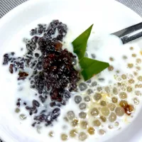 Snapdishの料理写真:Pulut hitam|Henny Robertsonさん