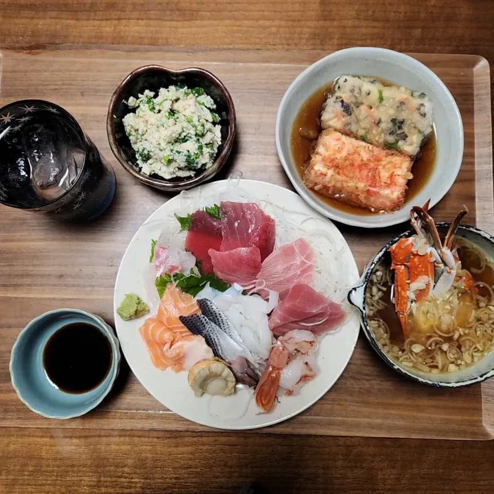 20240224
お刺身
揚げ出し豆腐
菜の花のおから和え
渡り蟹のお味噌汁|noccoさん