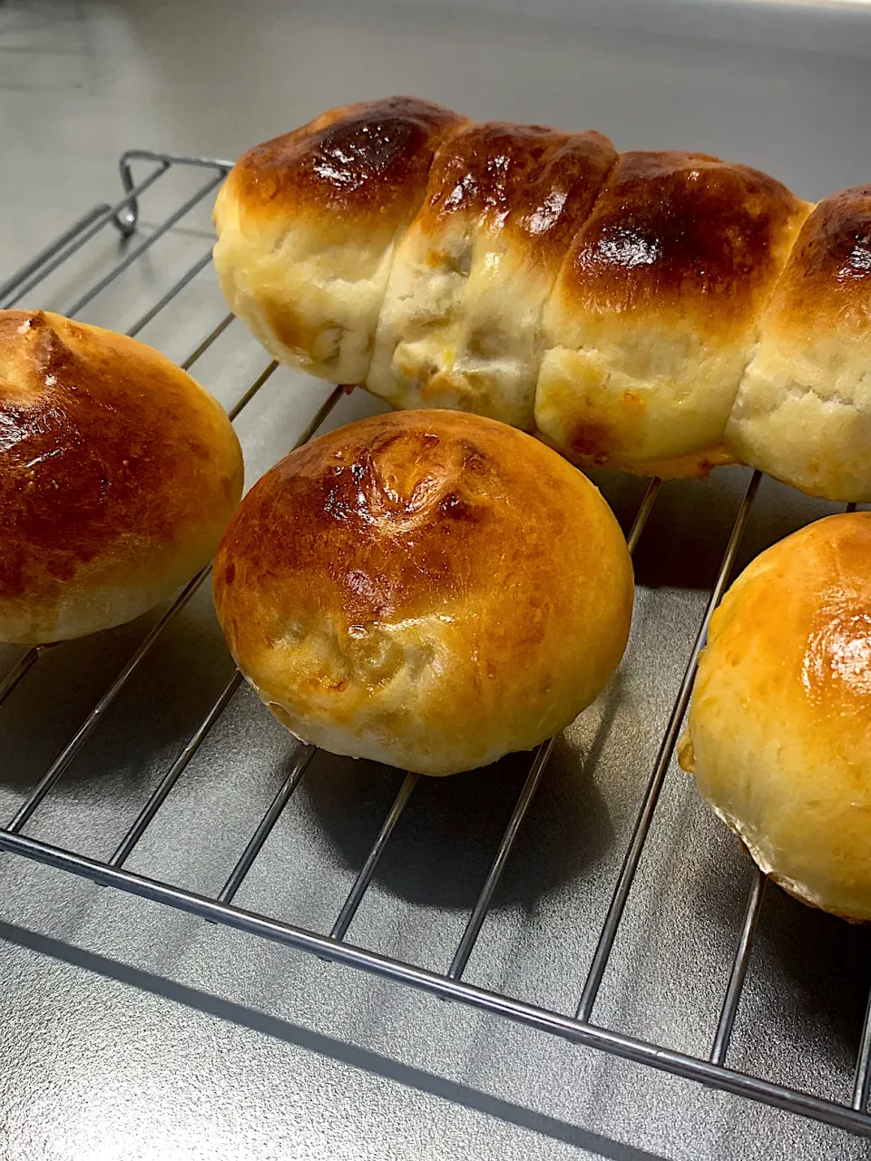 りんごとクリームチーズのパンとりんごちぎりパン|himeさん