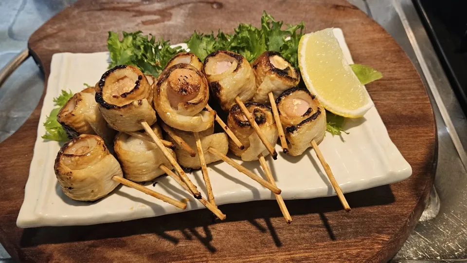 ヤバ！ちくわと魚肉ソーセージにまさかこんなうまい食い方があるなんて！！|ちゃらりんこクック とっしー😋さん