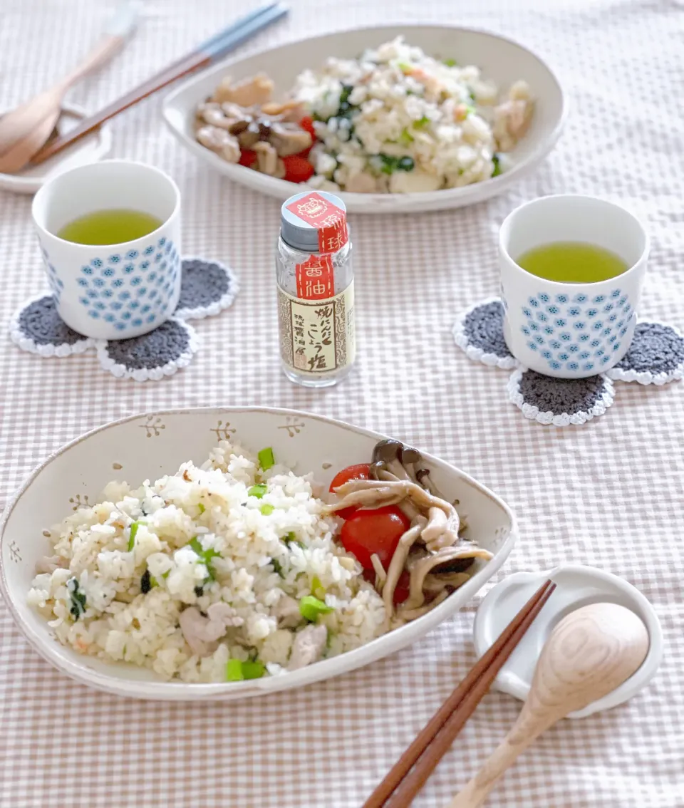 焼きにんにくこしょう塩炒飯|＊Aloha＊さん