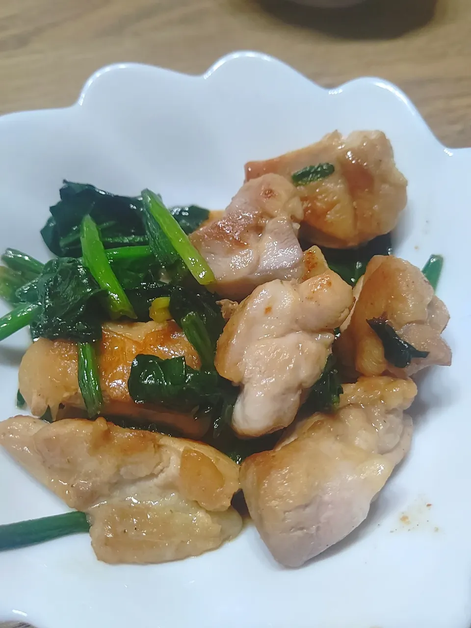 鶏肉とほうれん草のバター醤油炒め|ゆーさん