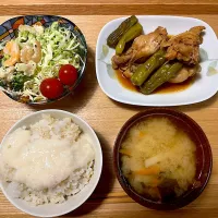 Snapdishの料理写真:鶏手羽元の煮物| どらこさん