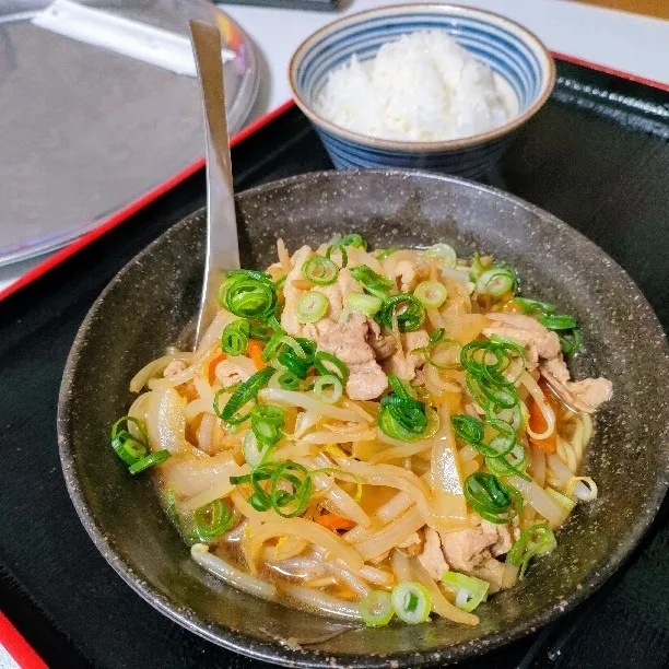 ラーメンライス。
といってもかなり具だくさんだが、中1息子は完食！|ariyo4200さん