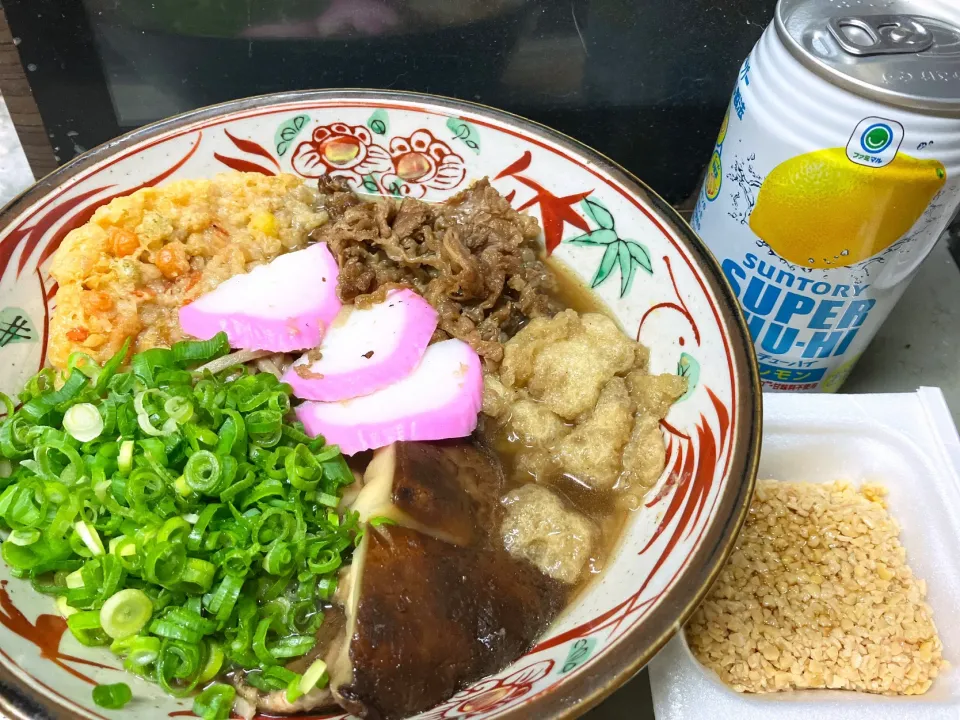 ある物で適当に蕎麦を作って昼呑み|🐈⸒⸒⸒⸒つるのダンス🐈🐾さん