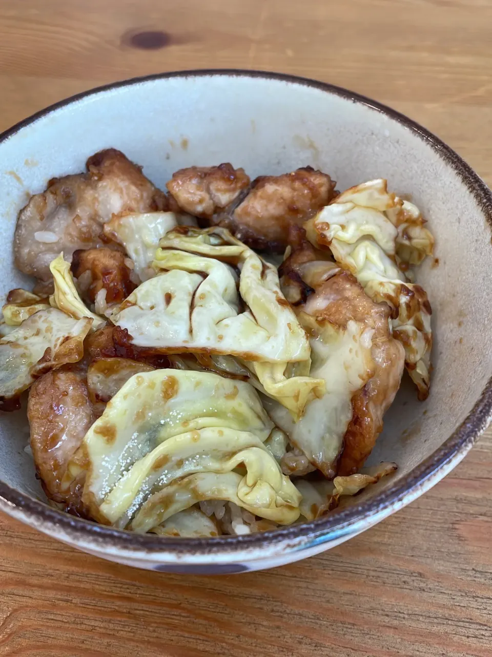 黒酢で作る キャベツと鶏の甘酢丼|fukaさん