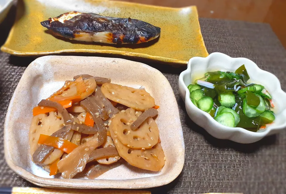 レンコンのきんぴら✨

ワカメ酢の物

鰆西京焼き🐟|びせんさん