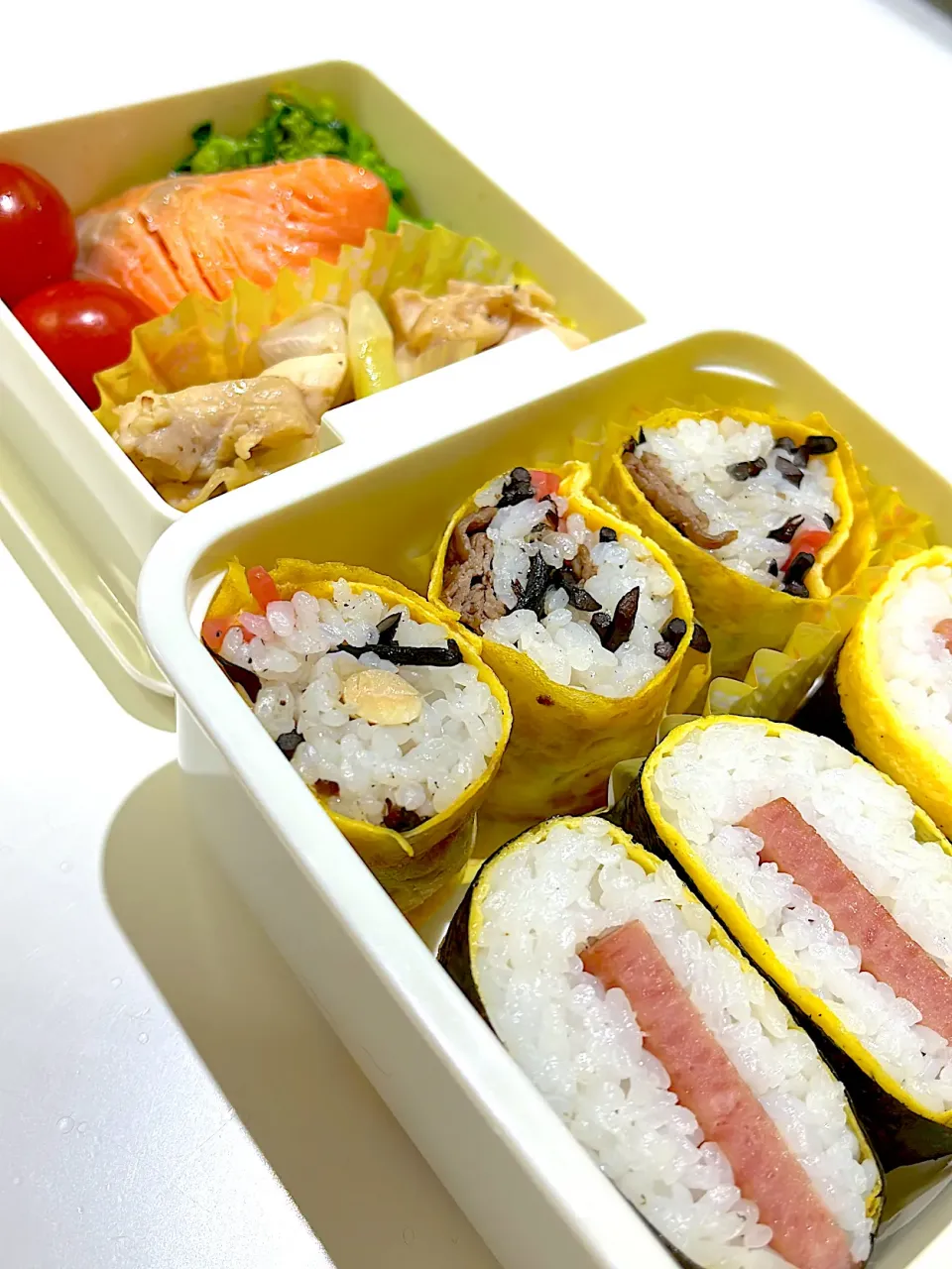 Snapdishの料理写真:サンドご飯弁当🍱|mirrorさん