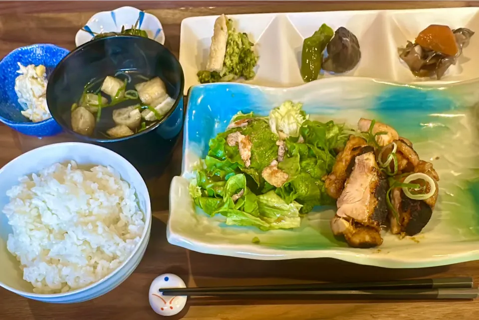 Snapdishの料理写真:🐔鶏もも肉🦵カレー焼きランチ🍱|にゃあ（芸名）さん