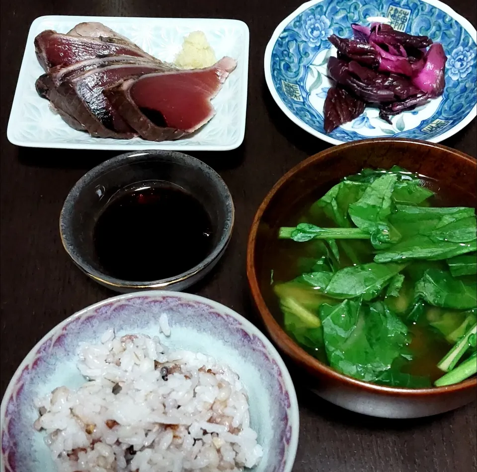 カツオのたたきと菜の花のお味噌汁|きつねさん