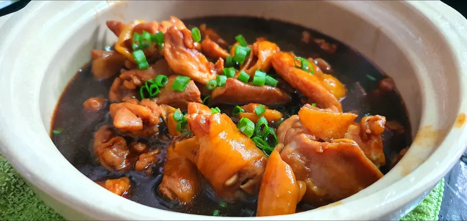 Snapdishの料理写真:stirfry ginger sesame chicken with rice for lunch 😍🥰|🌷lynnlicious🌷さん