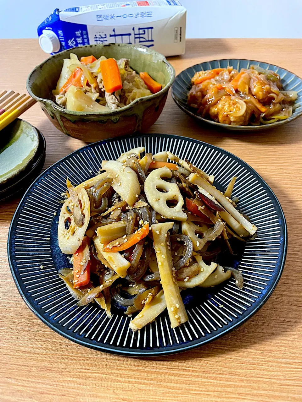 レンコンのきんぴらと糀甘酒入り肉じゃが✨|いっちゃんさん