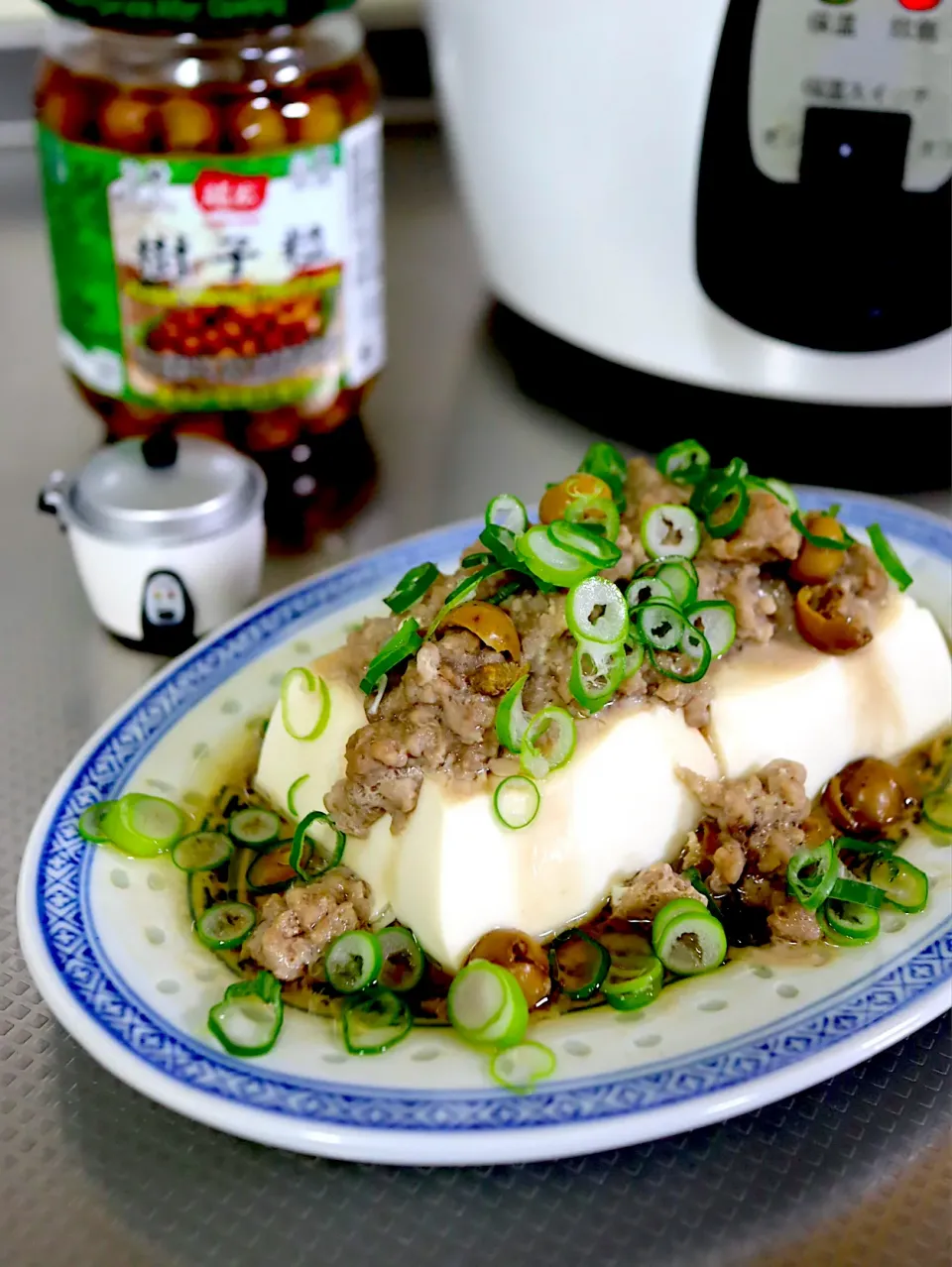 七海さんの料理 肉末蒸豆腐🇨🇳電鍋で豚ひき肉の蒸し豆腐|かおるさん