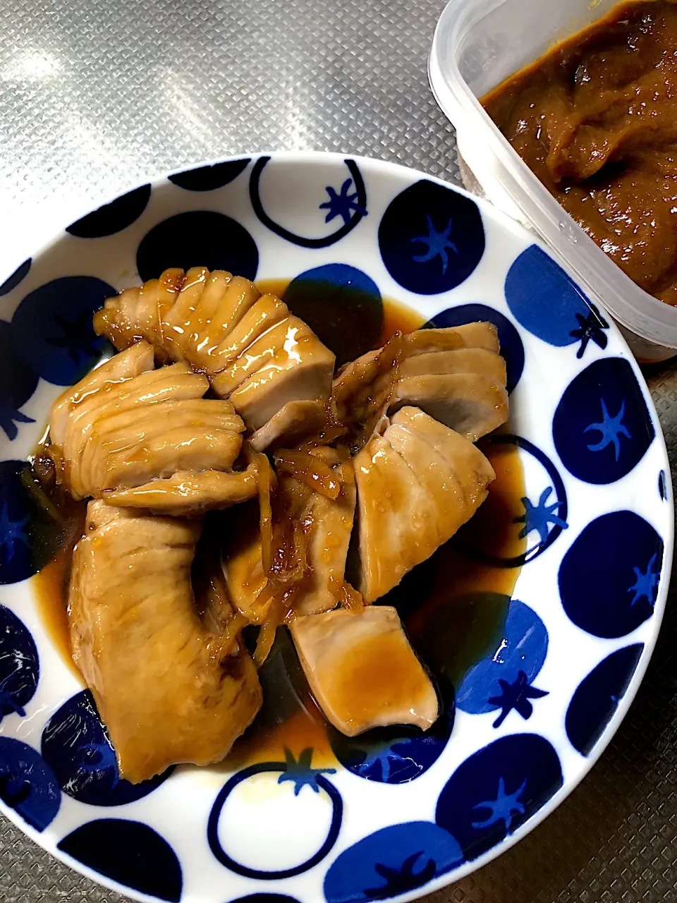 ダシ醤油麹で煮魚|ブンタさん