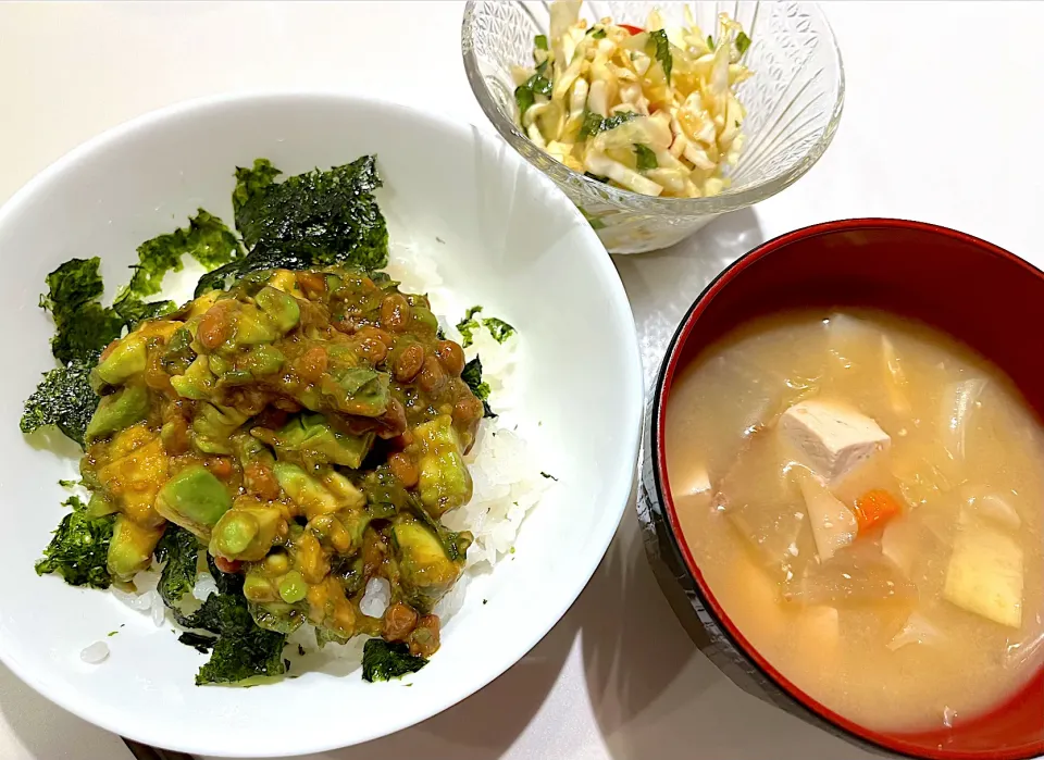 『納豆&アボカド丼』晩ごはん~(^^)❤︎|いつくしみちゃんさん