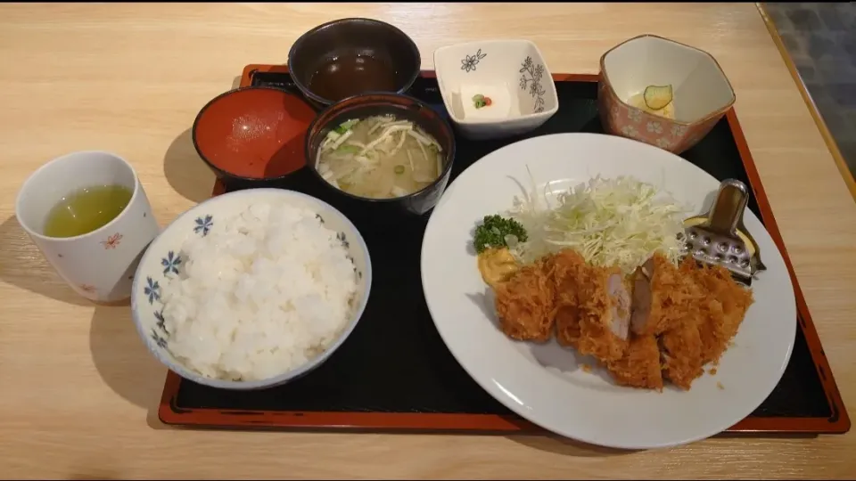 ランチBセット(ヒレカツ)@とんかつ高地屋(川口)|273さん