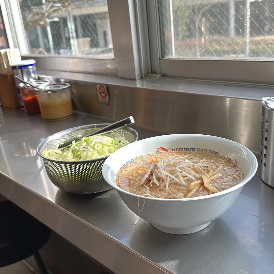 Snapdishの料理写真:ラーメン|Hajime Sakaiさん