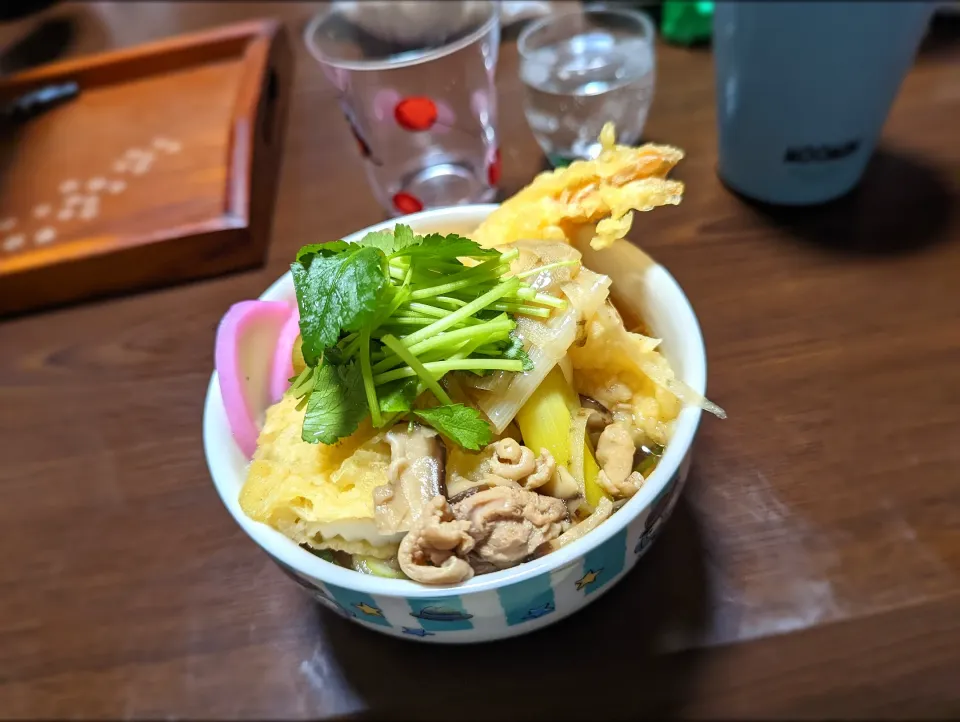 Snapdishの料理写真:俺特製 年越しそば|滑舌の悪いエミネムさん