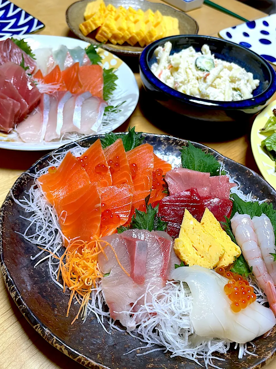 お雛様🎎息子だけですが😅嫁ちゃんいるので手巻き寿司にします😋|abekoさん