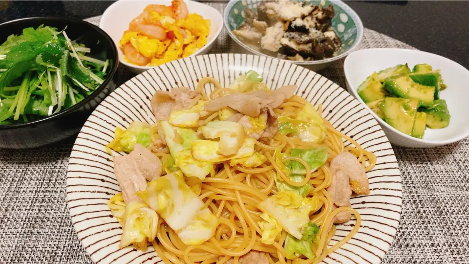 豚肉と春キャベツの和風パスタ|とめさん