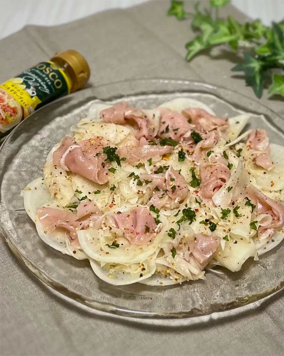 Snapdishの料理写真:あゆ家の定番❣️あゆの料理 生ハムと大根のマリネ♡|あゆさん