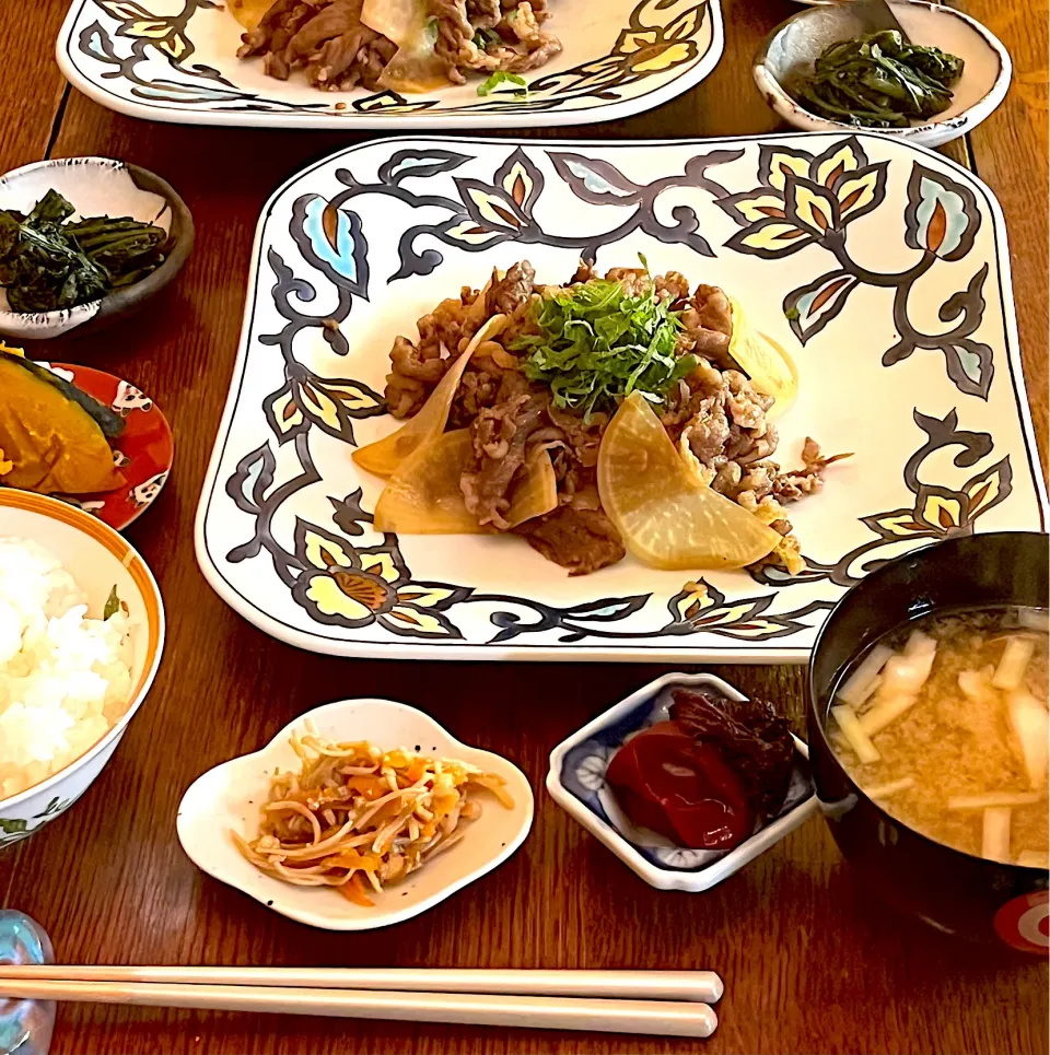 晩ごはん♯ 大根と牛肉の炒め物♯土井善晴さんレシピ|小松菜さん