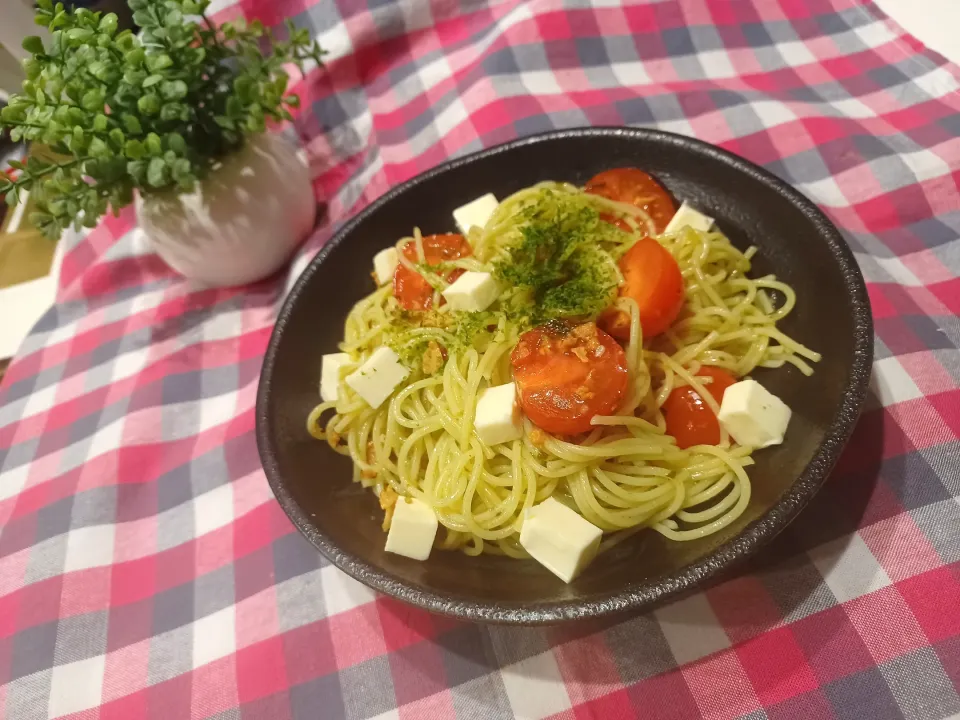 Snapdishの料理写真:バジルパスタ🍝|ポロポロさん