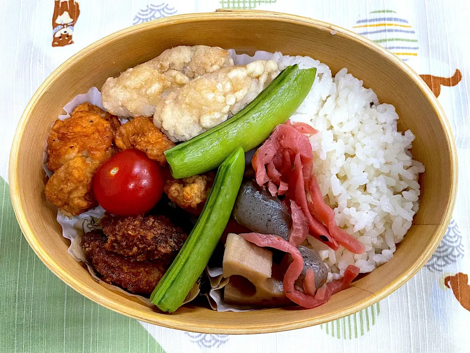 唐揚げ、竜田揚げ、味噌カツ、ハムカツのタケノコご飯🍱|なお🅿️さん