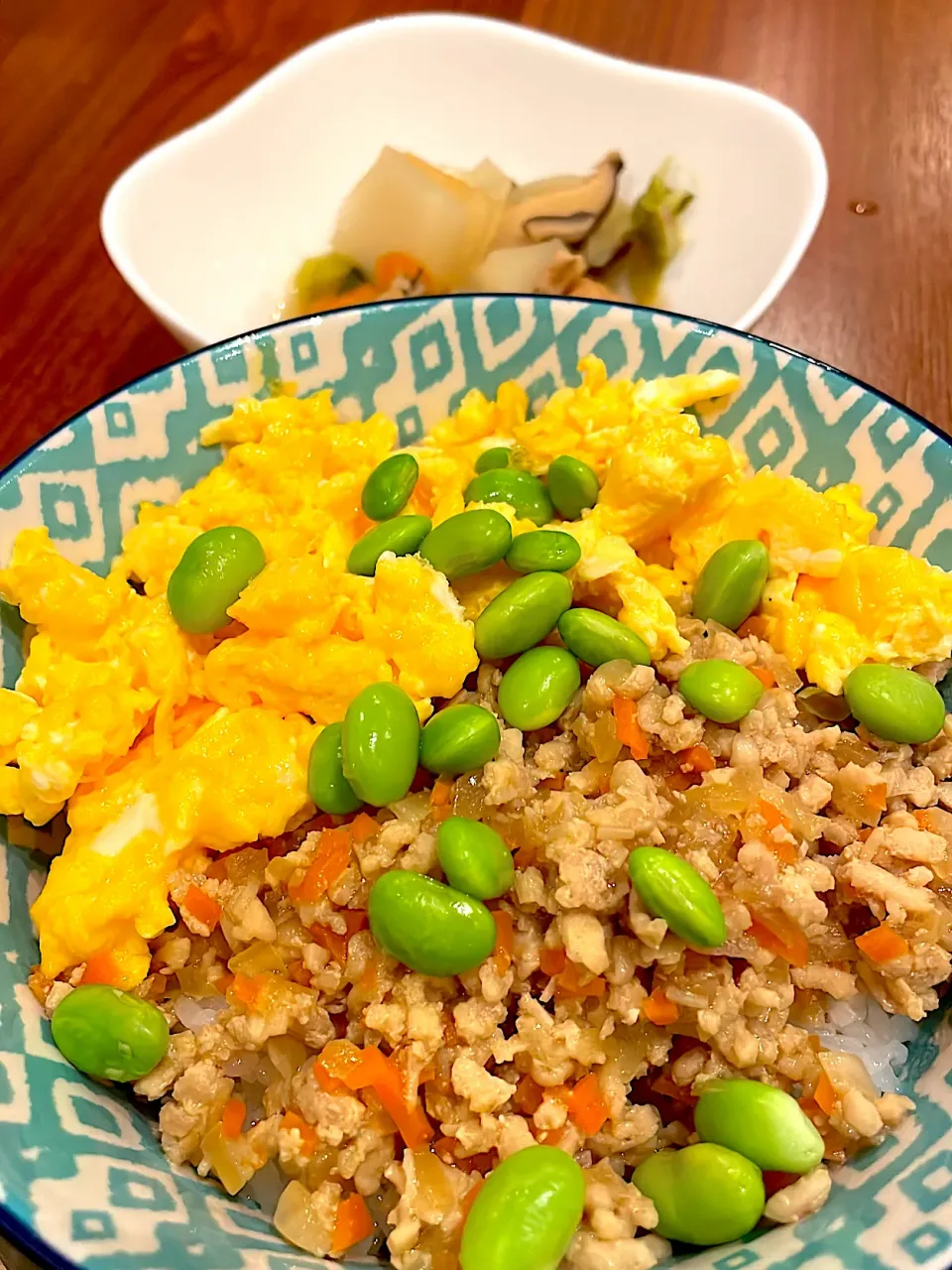 そぼろ丼　キムチ納豆鍋|とゆあさん