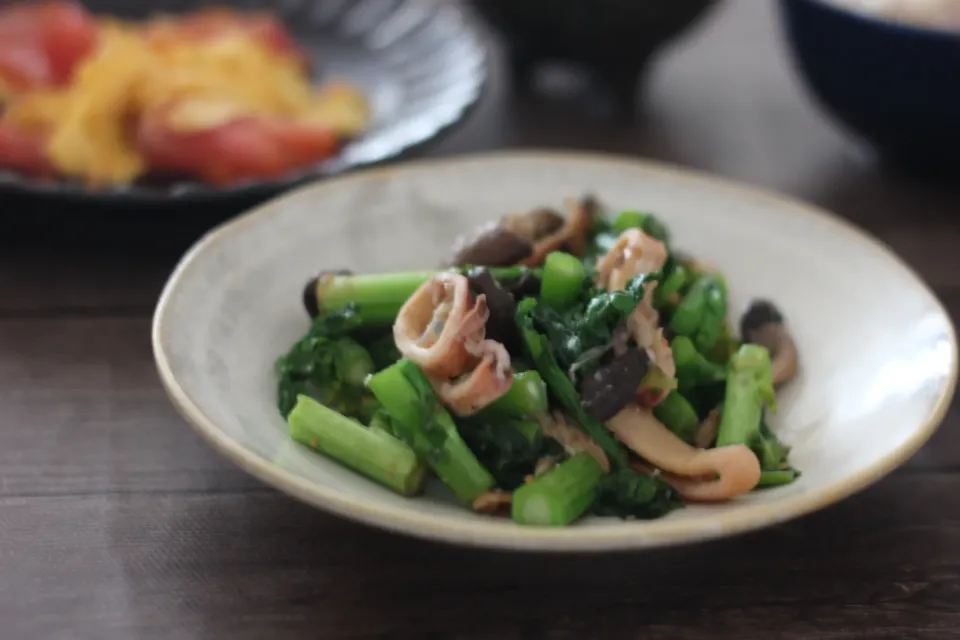 Snapdishの料理写真:菜の花といかとひらたけのみそバター炒め|ちいさなしあわせキッチンさん