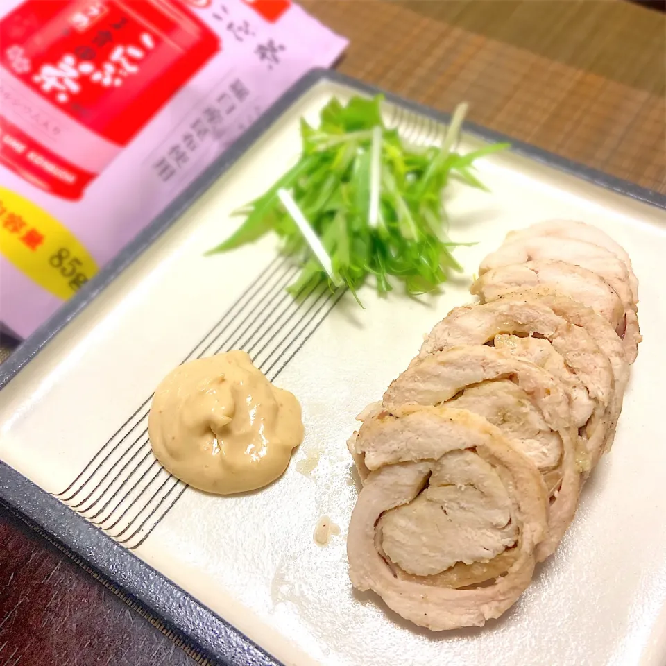 Snapdishの料理写真:梅昆布の鶏ハム|hari-co ＊ はりこさん