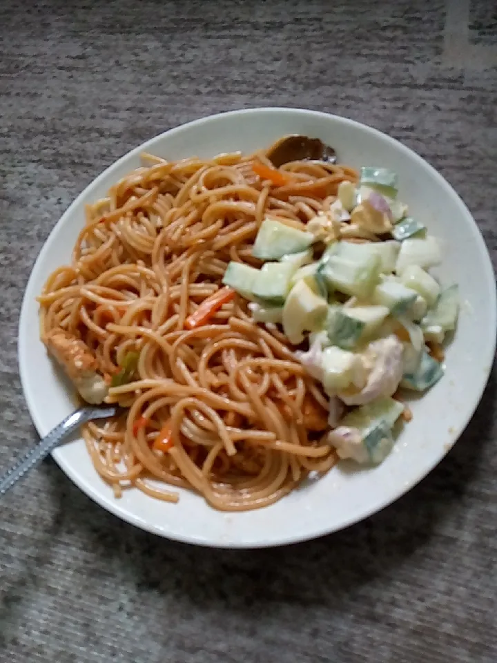 Snapdishの料理写真:spaghetti with egg salad|merameさん