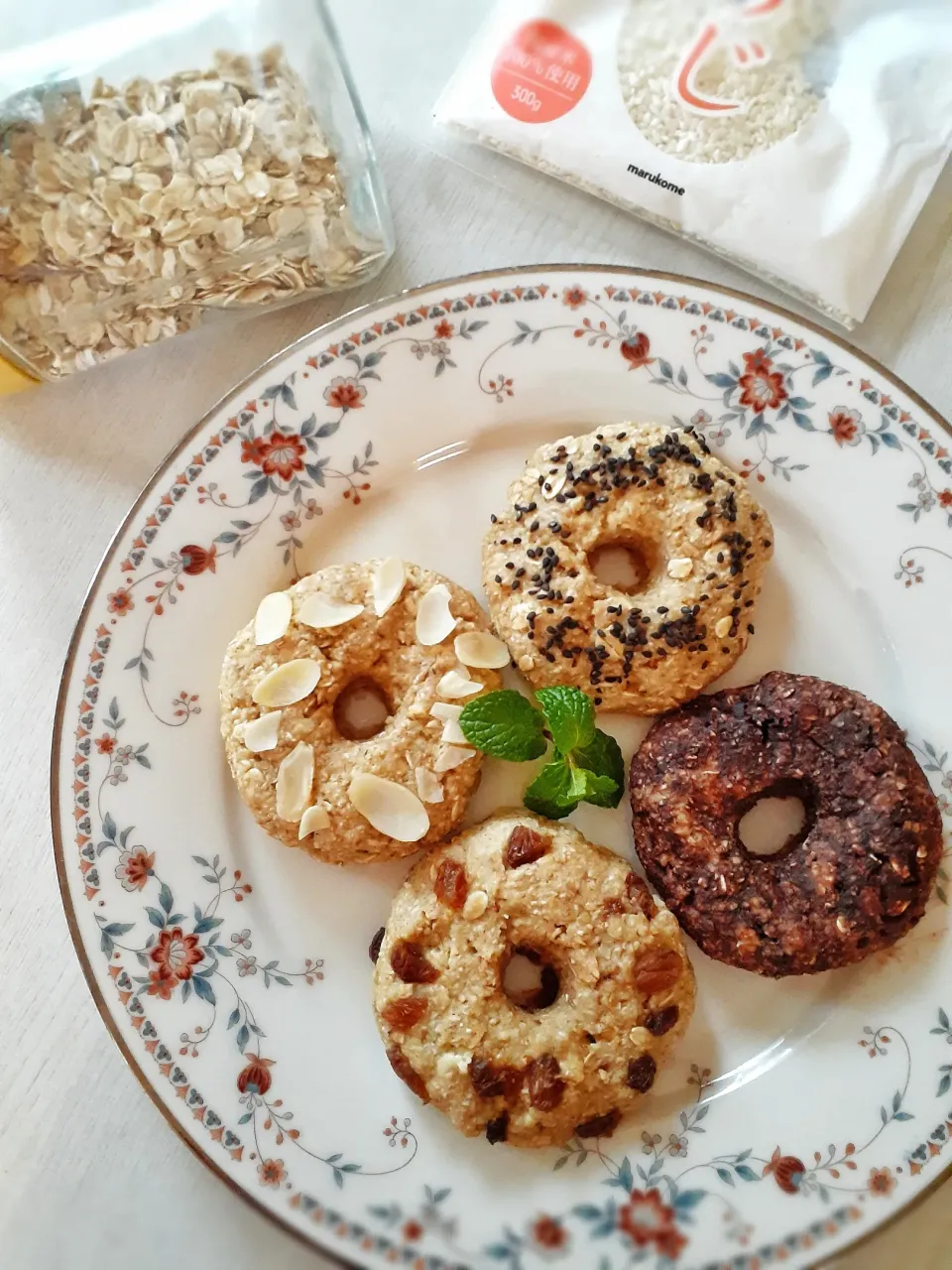 Snapdishの料理写真:糀甘酒とオートミールとお豆腐で🎶
なんちゃってベーグル🥯|fumfumさん