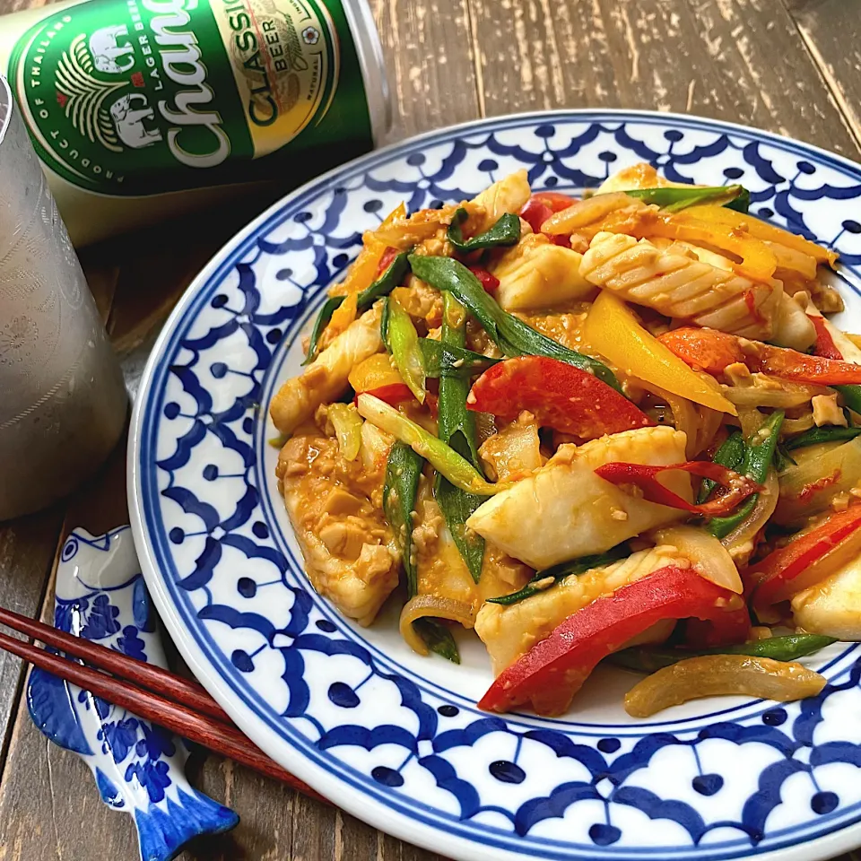 ปลาหมึกผัดไข่เค็ม🇹🇭プラームックパッカイケム🇹🇭イカのカイケム炒め|七海さん