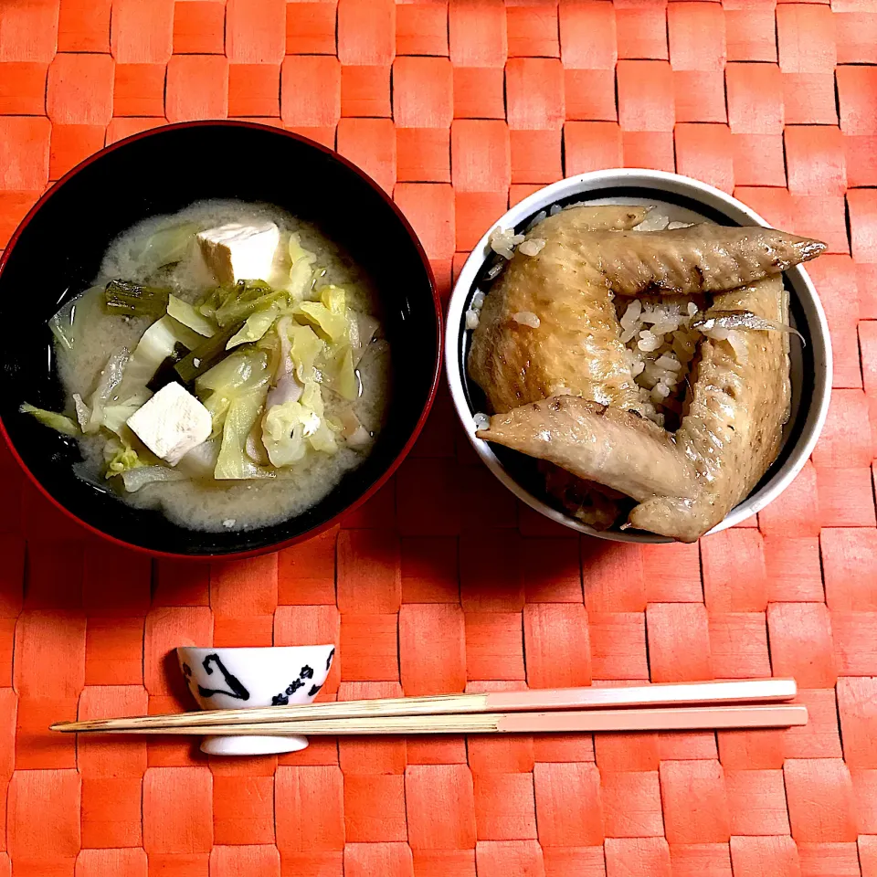 手羽先と牛蒡の炊き込みご飯|ゼニコさん