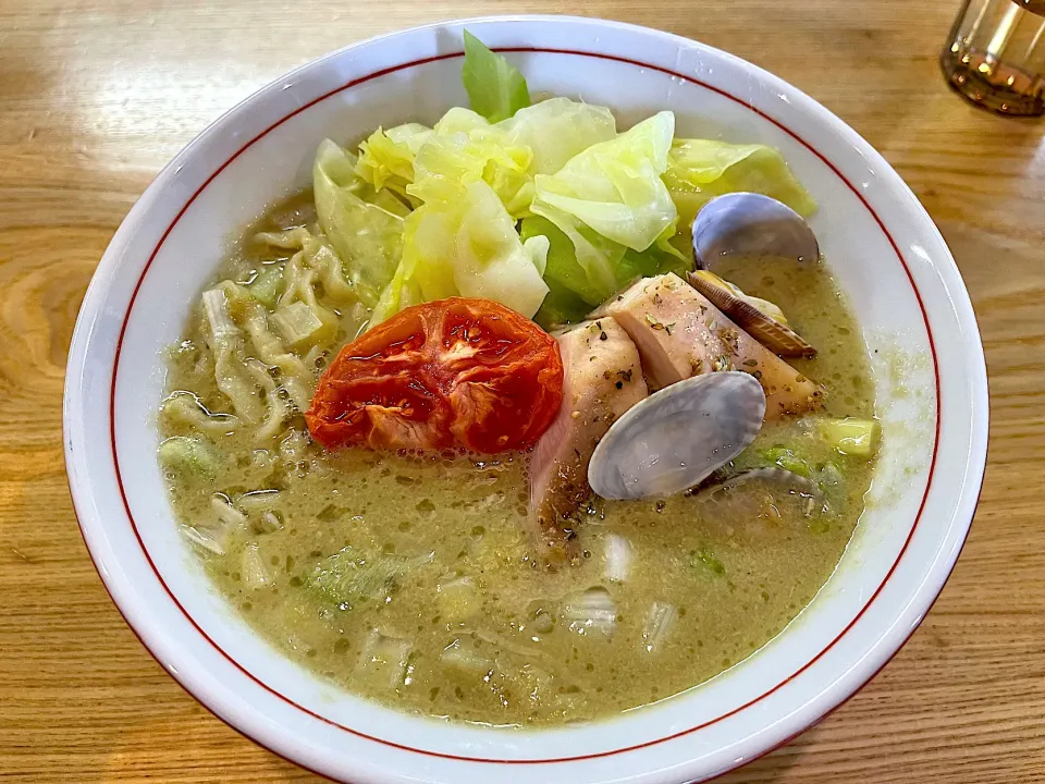 春キャベツと浅利の白湯蕎麦　麺キイロ|なお🅿️さん