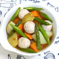 鶏つくねと新じゃがのスープ