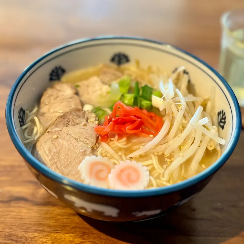 とんこつラーメン🍜 博多純情らーめんShinShin|アッコちゃん✨さん