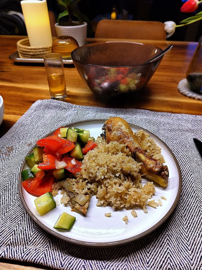 Chicken Drums with rice and salad|Vera Andrianova Forwerkさん