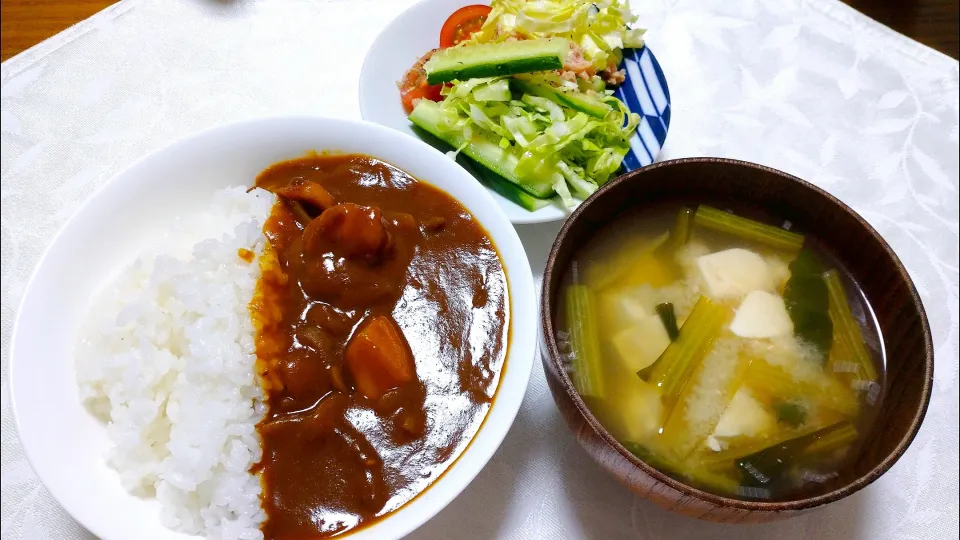 3/9の夕食
夫の料理
シーフードカレー🍛|卯月さん