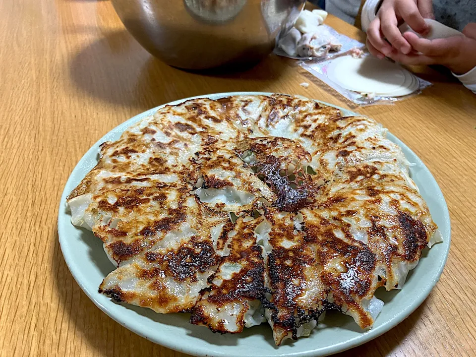 Snapdishの料理写真:＊青菜たっぷり焼き餃子🥟＊|＊抹茶＊さん