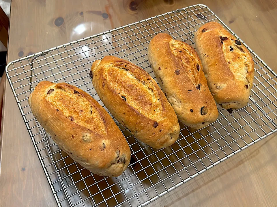 Tangzhong Raisin Wheat Bread|EmilyChenさん