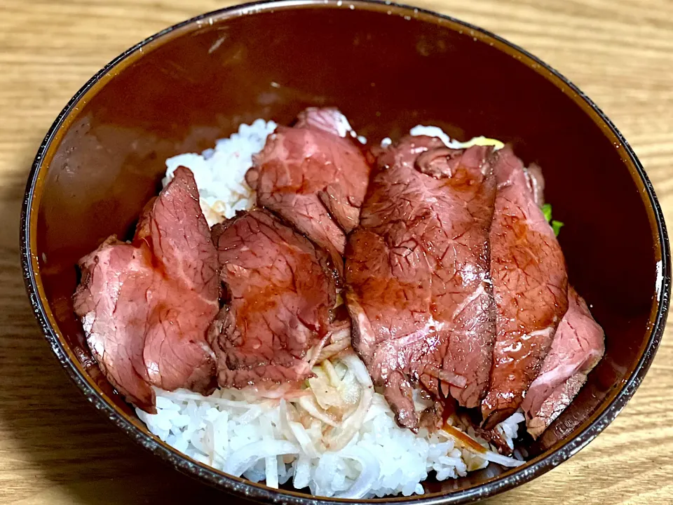 ☆ローストビーフ丼|まぁたんさん